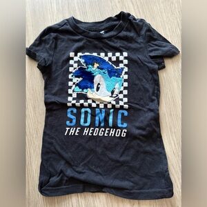 ***Rare Find***Sonic sequins flip shirt! Size XS toddler
